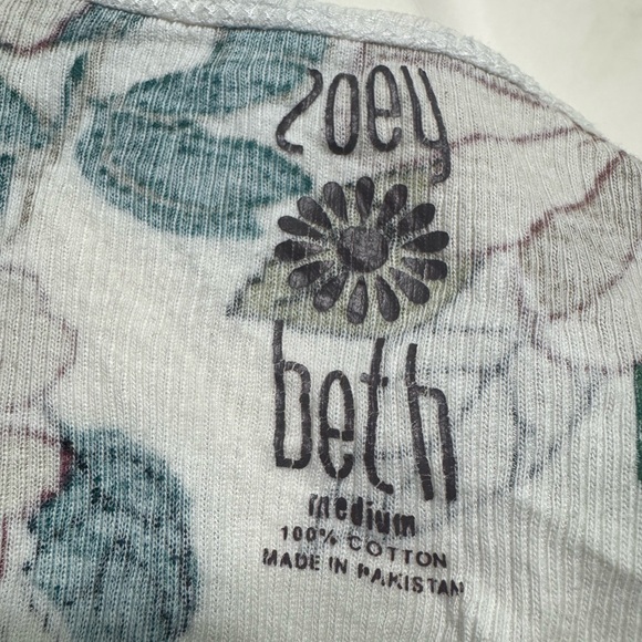 Zoey Beth White Floral Cotton Tank Top Size Medium M - Picture 2 of 4